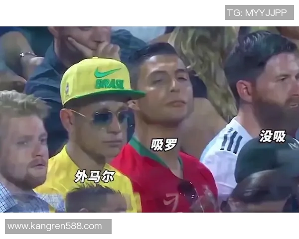 足球明星你问我猜挑战赛揭秘球场传奇人物的趣事与成就